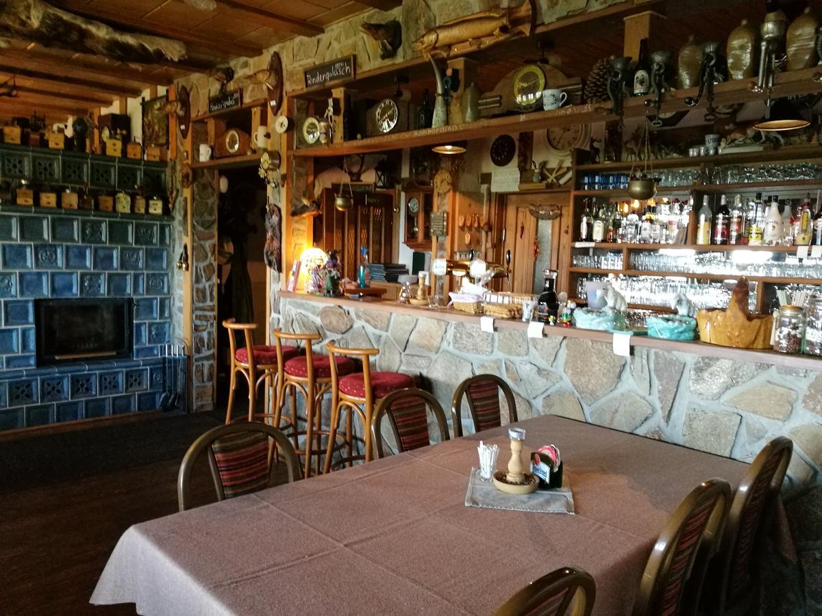 Restaurant Pension-Anton Jáchymov Eksteriør billede